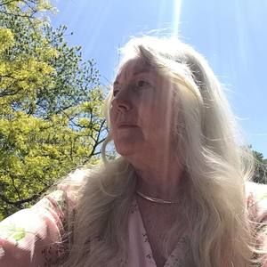 Meet your Posher, Helen